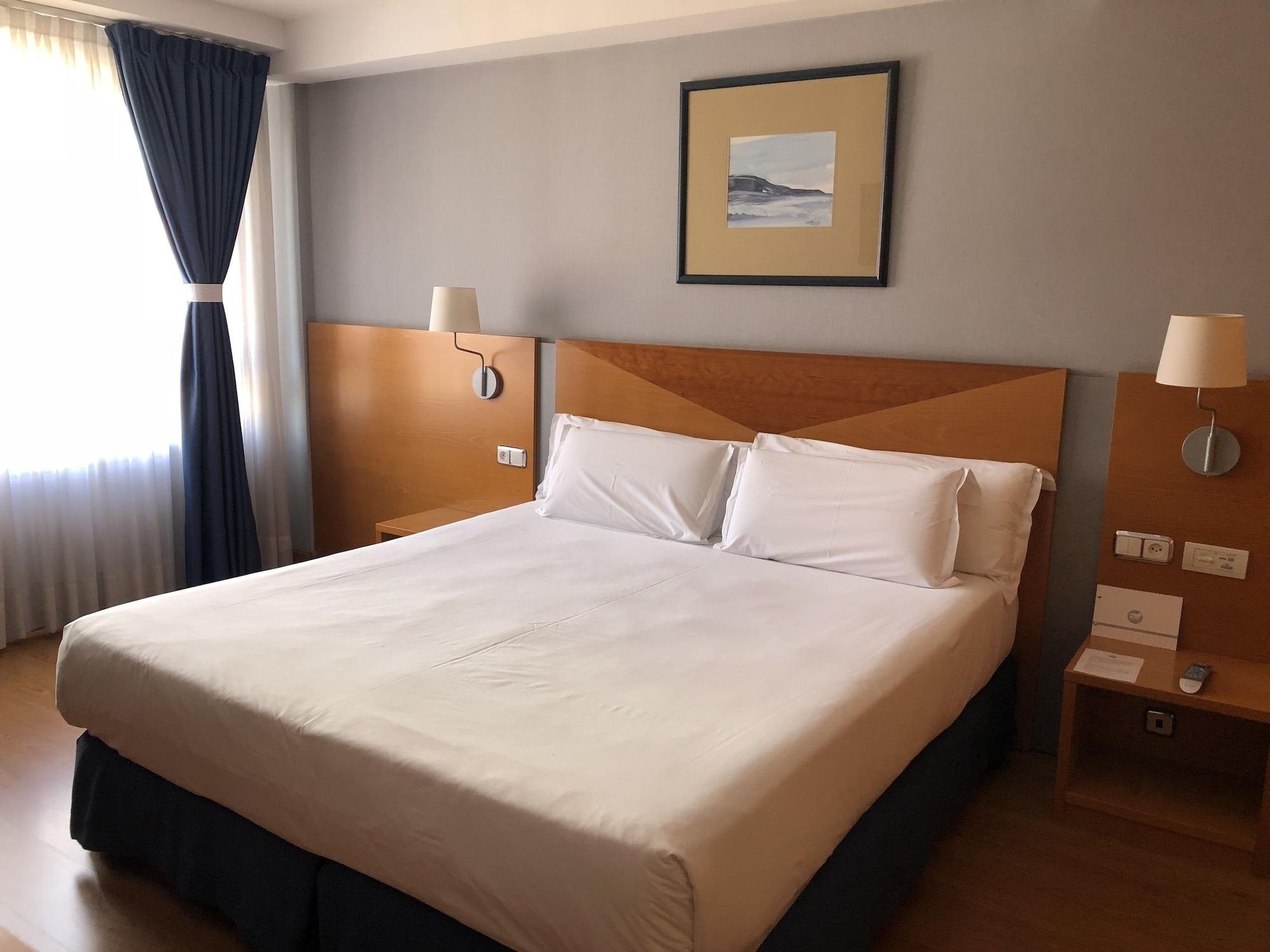 Oca Villa De Aviles Hotel Экстерьер фото