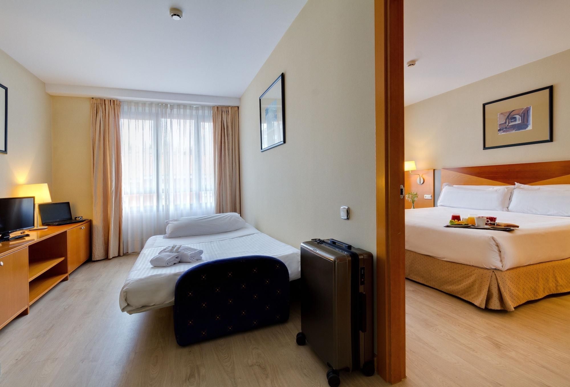 Oca Villa De Aviles Hotel Экстерьер фото