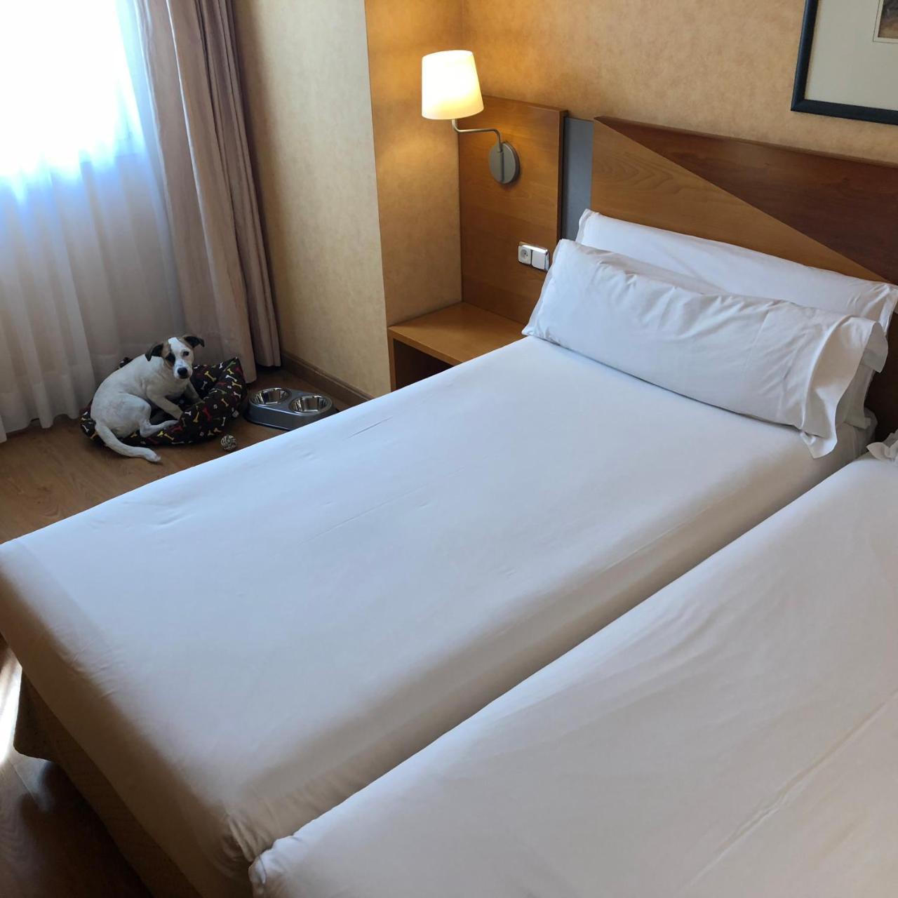 Oca Villa De Aviles Hotel Экстерьер фото